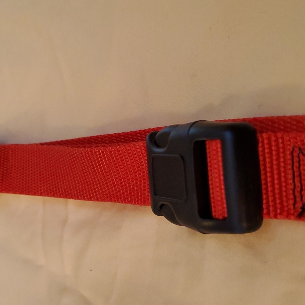 Dog collar Red adjustable 18 to 26 inches